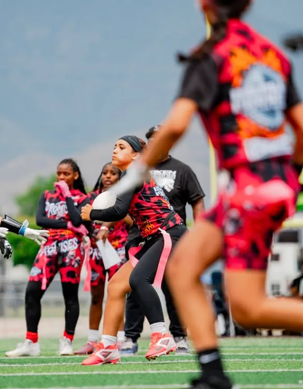 Dawgzz girls football